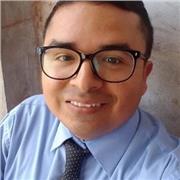 Profesor de inglés, quechua e italiano que imparte clases a todas las edades